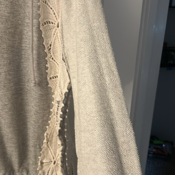 FREE PEOPLE hooded sweatshirt! - Picture 4 of 6